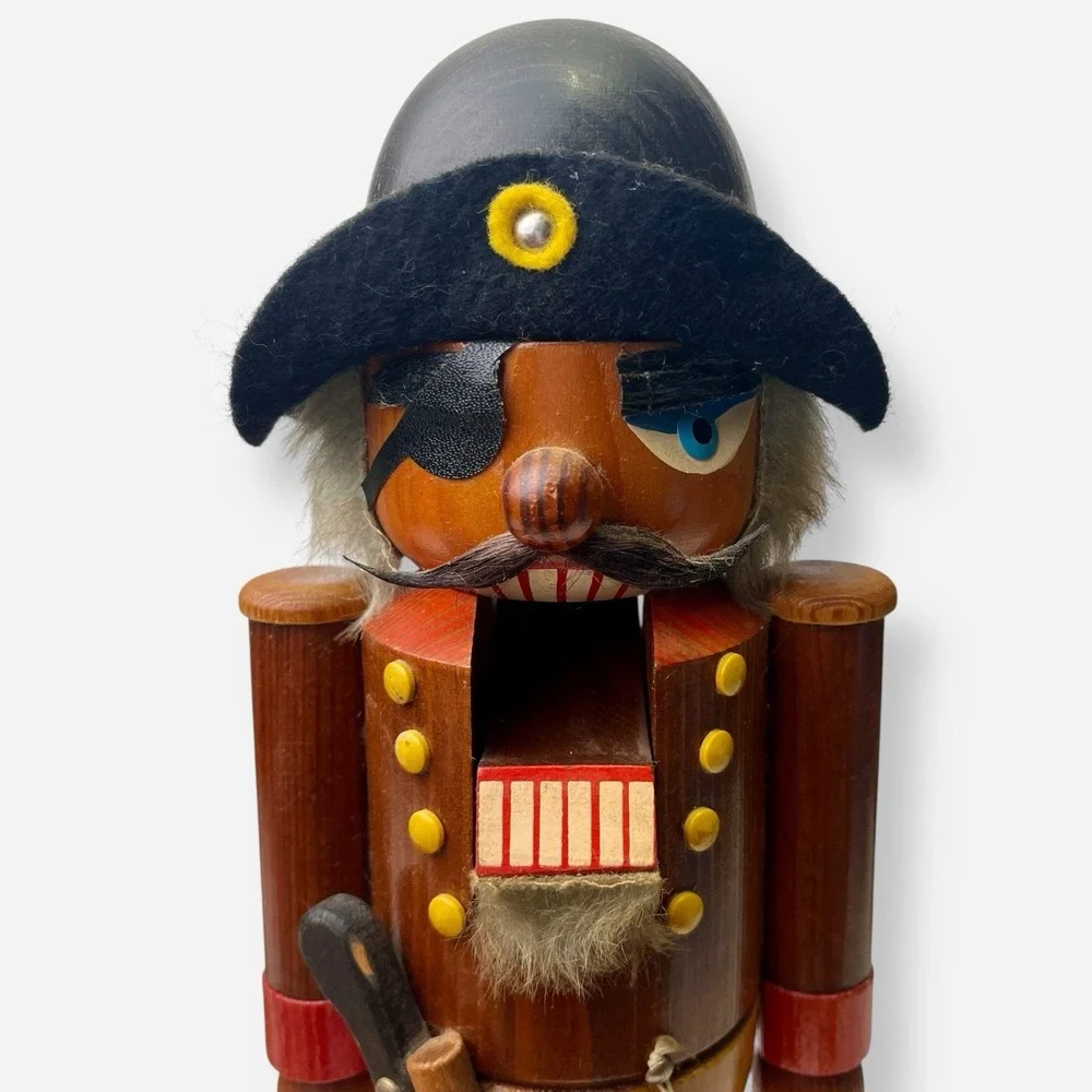 Vintage‎ Erzgebirge Nutcracker Pirate German Musket Gold Bag Wood Eye Patch 13